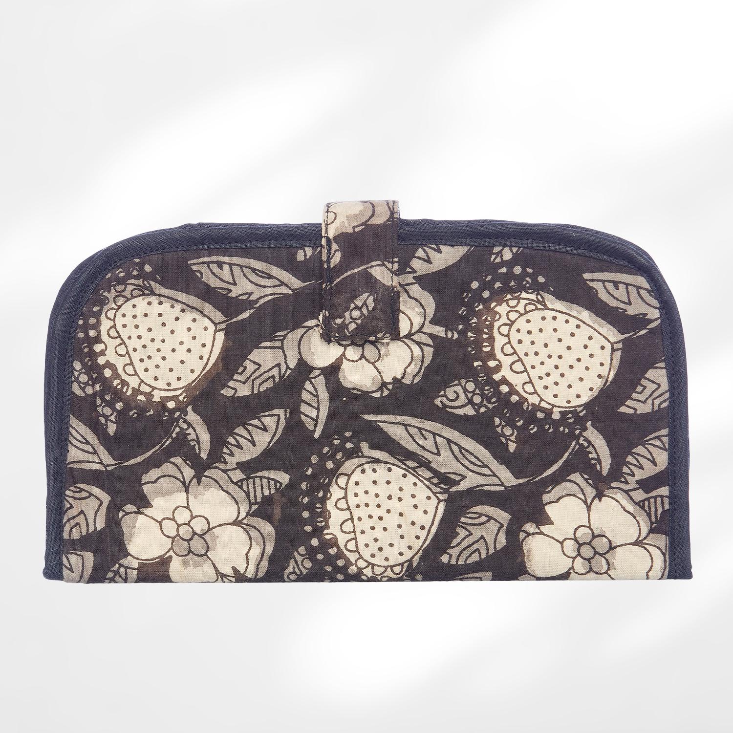 #colour_Black Fruit Print Fabric Flat Wallet