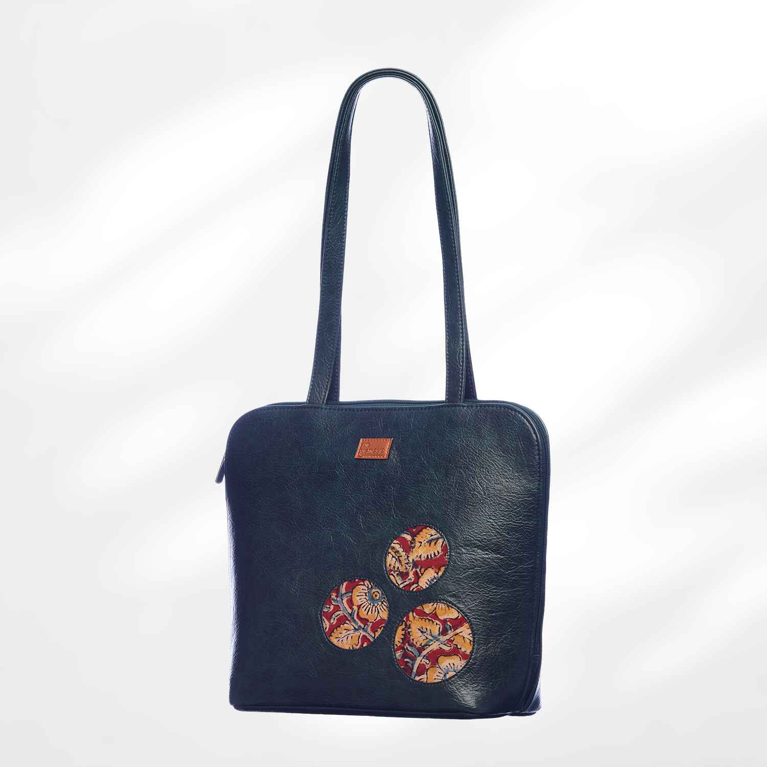 Round Corner Leather
Cutwork Bags