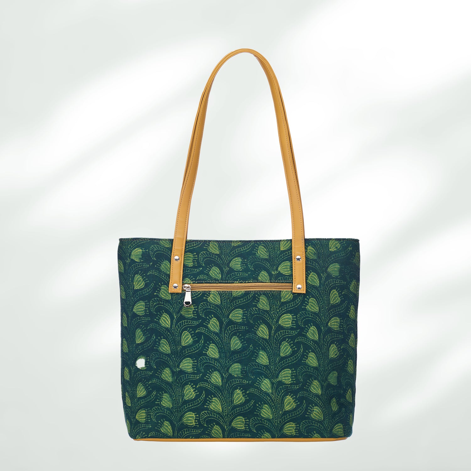 #colour_Leaf Print Organizer Tote