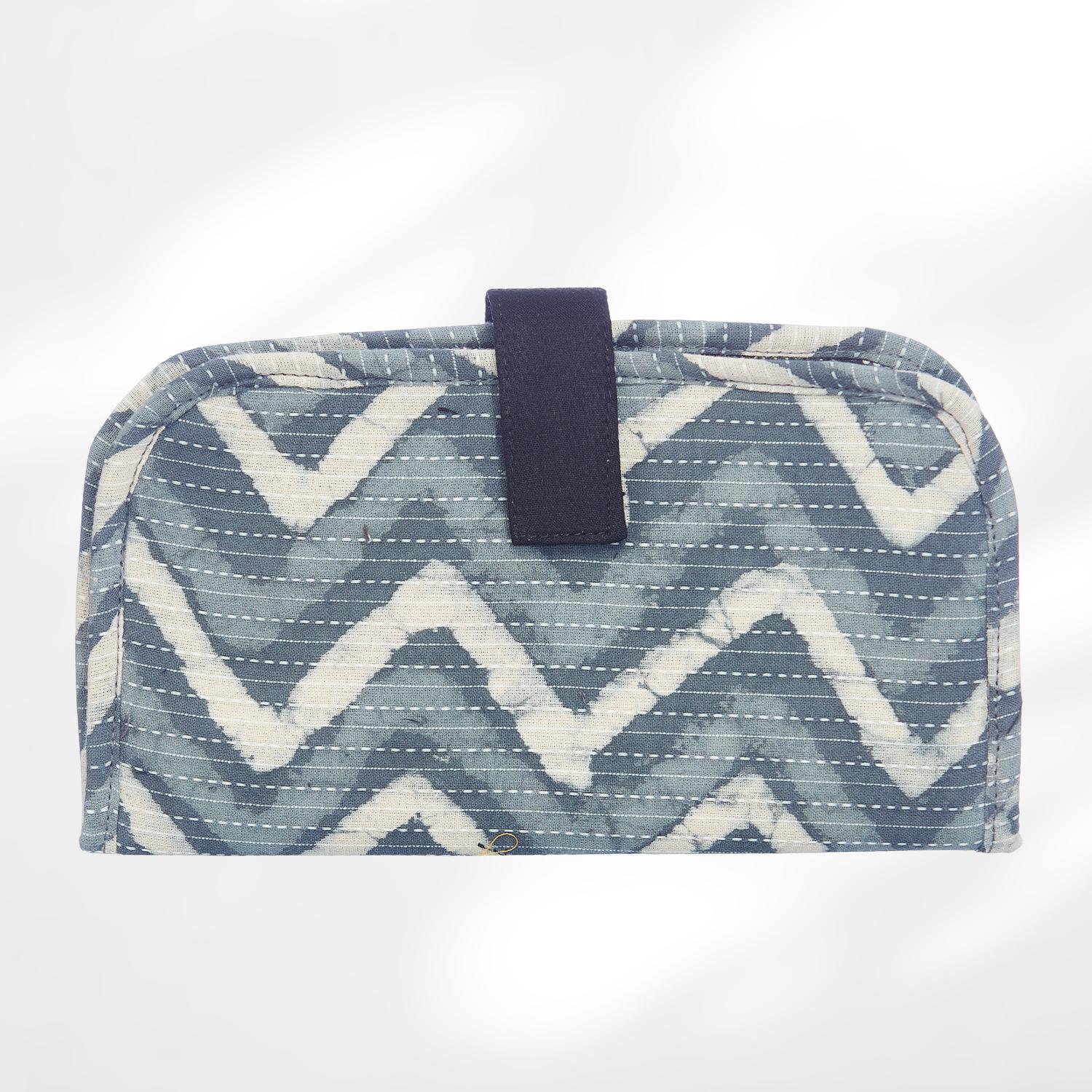 #colour_Grey Chevron Print Fabric Flat Wallet