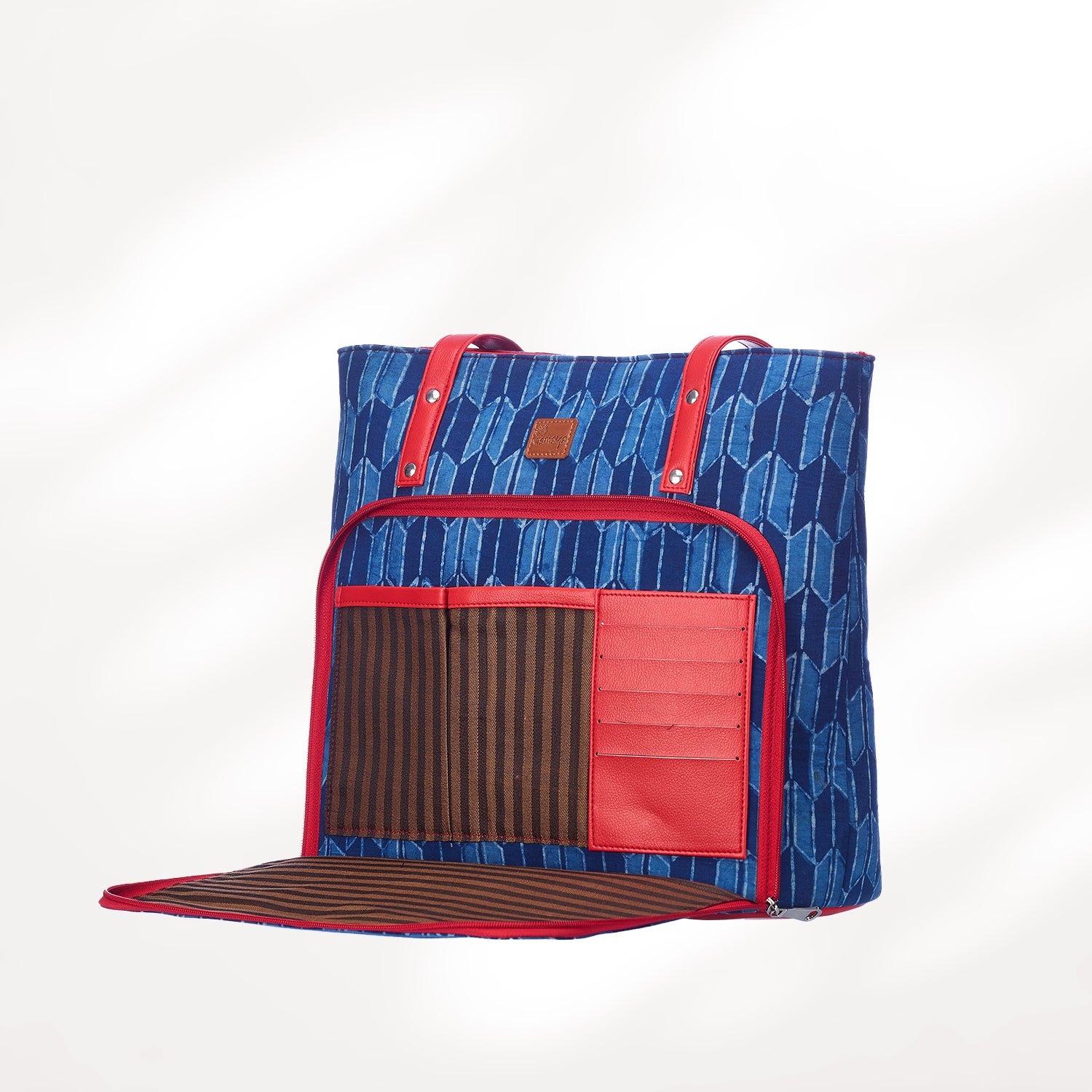 #colour_Indigo Geometirc Red