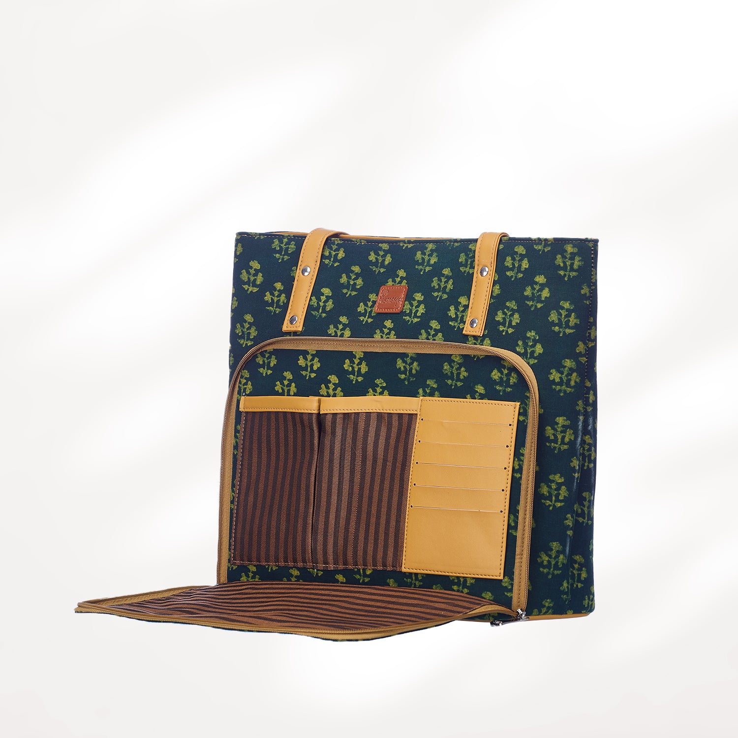 #colour_Green Motif Organizer Tote