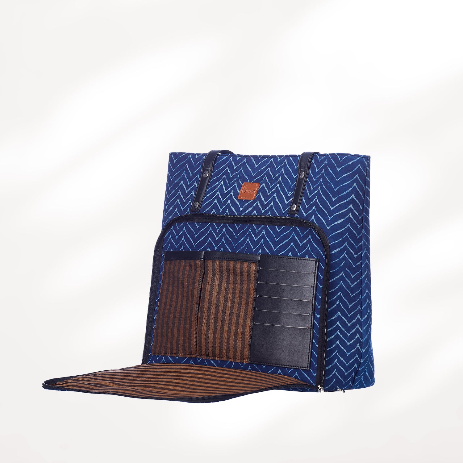 #colour_Indigo Chevron Organizer Tote