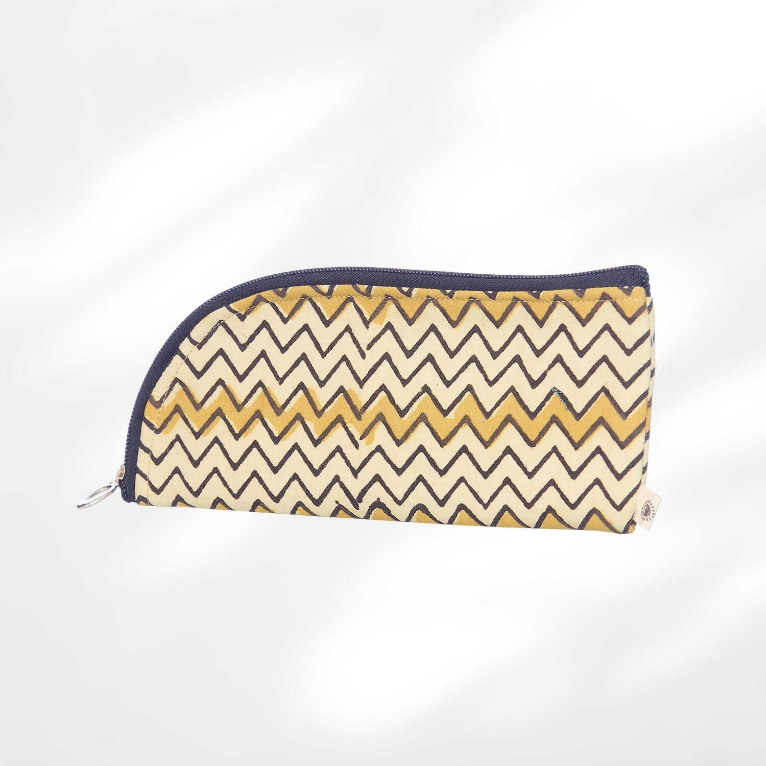 #colour_Chevron Wave Eyewear Case