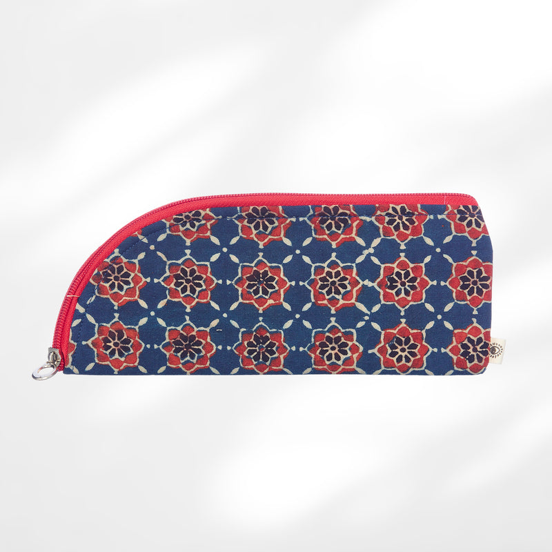 #colour_Floral Grid Eyewear Case