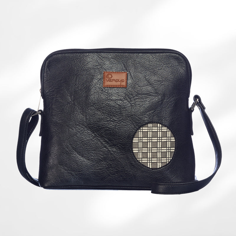 #colour_Monochrome Checks Motif Sling Bag